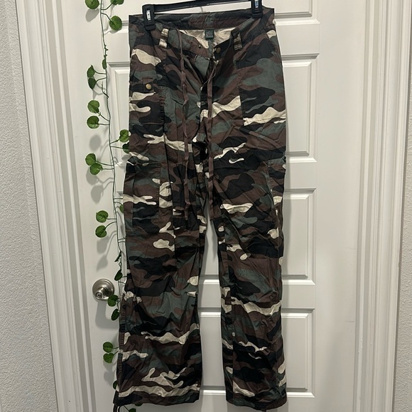 cameo a new day cargo pants size small - Picture 1 of 3